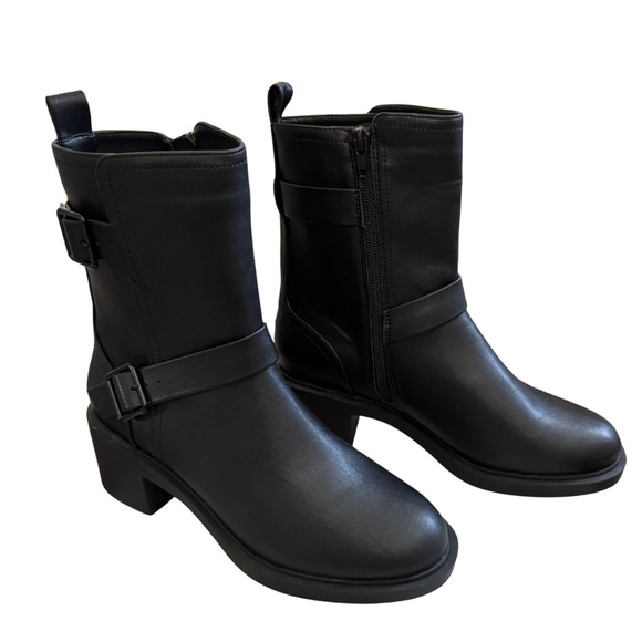 NEW ALFANI® Womens Chantal | Buckle Accent Boots | Size 8M | NWOB - Picture 2 of 10